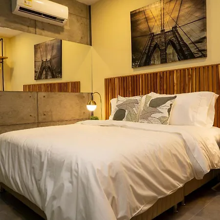 Boutique Con Cama Queen *