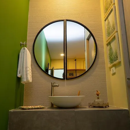 Boutique Con Cama Queen Hotel *